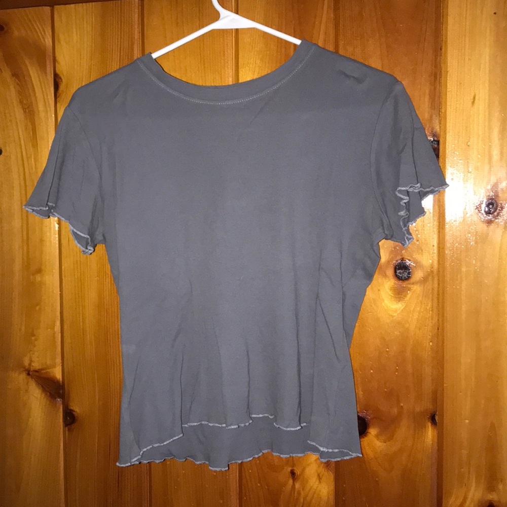 Brandy Melville Calvin top with ruffles - Picture 3 of 3